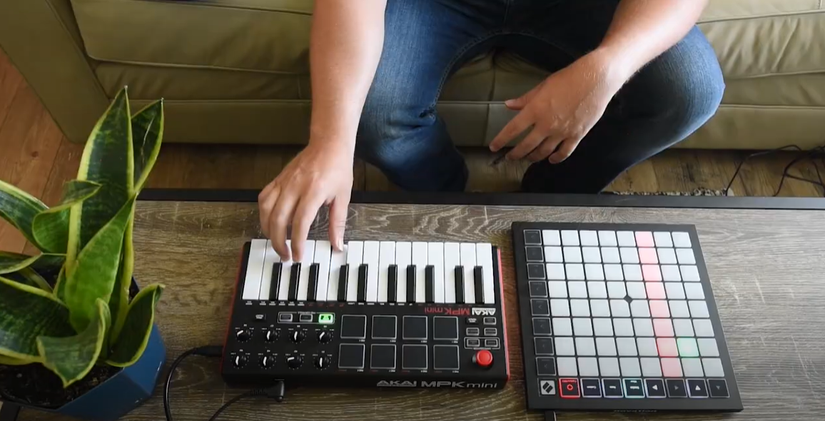MIDI Controller vs. Keyboard What’s the Difference? MusicProfy