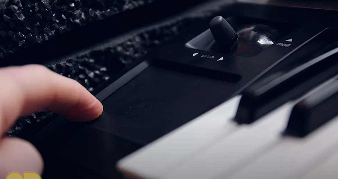 MIDI Keyboard vs. Digital Piano What’s the Difference? MusicProfy