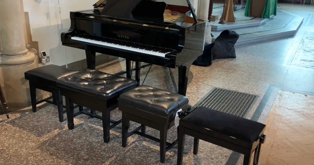 Tips for Choosing the Right Piano Bench