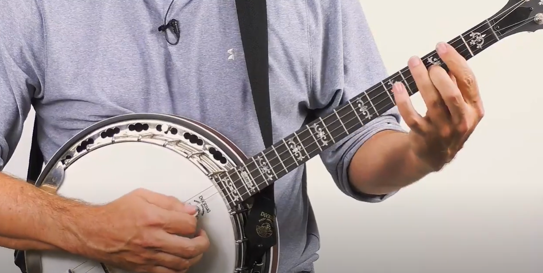 How to tune tenor banjo?